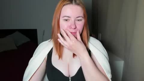 LAYLA online show from May 13, 6:22 am