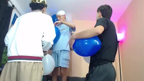 Snapshot of desiresofolympus_ chatting on March 8, 8:45 pm desiresofolympus_ online show from March 8, 8:45 pm