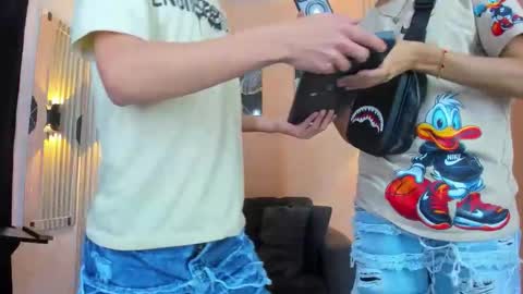 Snapshot of desiresofolympus_ chatting on March 29, 8:09 pm desiresofolympus_ online show from March 29, 8:09 pm