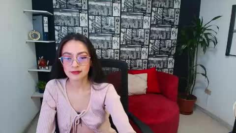 Desiring Angel online show from May 18, 3:02 am