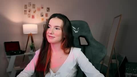 Maya online show from December 5, 4:32 am