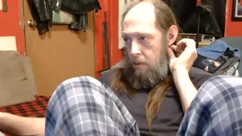 Snapshot of desolation2012 chatting on February 9, 8:51 am desolation2012 online show from February 9, 8:51 am