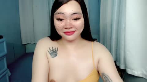 Snapshot of destinyroxie chatting on December 5, 3:39 pm ROXIE online show from December 5, 3:39 pm