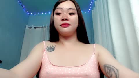 Snapshot of destinyroxie chatting on December 11, 10:58 am ROXIE online show from December 11, 10:58 am