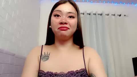 Snapshot of destinyroxie chatting on January 20, 12:39 pm ROXIE online show from January 20, 12:39 pm