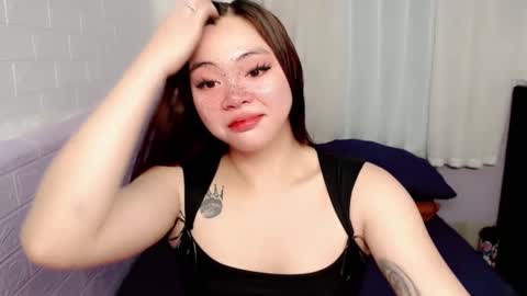 Snapshot of destinyroxie chatting on February 16, 4:42 am ROXIE online show from February 16, 4:42 am