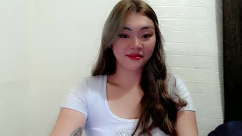 Snapshot of destinyroxie chatting on October 19, 11:55 am ROXIE online show from October 19, 11:55 am