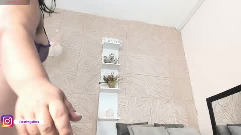 Snapshot of destinysins chatting on January 9, 12:41 pm Destinysins online show from January 9, 12:41 pm