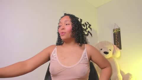 desty_y online show from March 4, 4:40 am