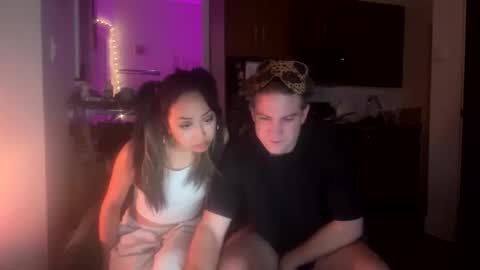 Des  Dom online show from April 3, 8:12 am