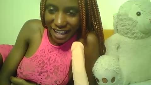 detlefmagadaline2021 online show from April 2, 5:43 pm