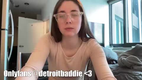 Snapshot of detroitbaddie chatting on February 22, 3:47 pm detroitbaddie online show from February 22, 3:47 pm