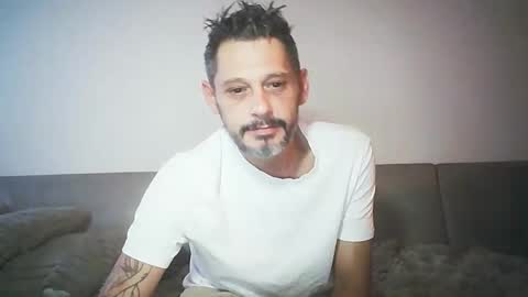 deuxamoureuxhot online show from April 6, 6:42 pm