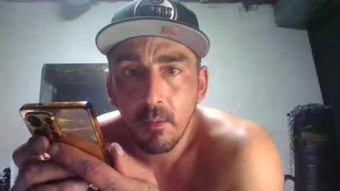 Snapshot of devanschotts chatting on September 22, 7:43 am KngSvg online show from September 22, 7:43 am