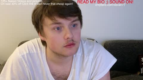 Snapshot of devantheplug chatting on December 29, 2:10 pm Devan online show from December 29, 2:10 pm