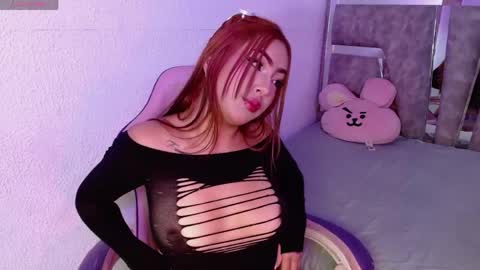 devilchlloe online show from May 15, 1:07 pm