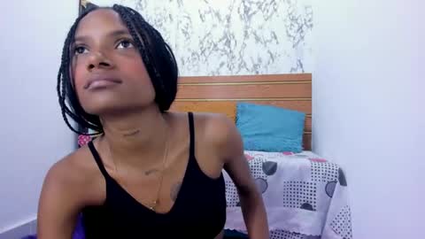 Snapshot of devilfiorella chatting on September 19, 1:56 pm fiorella online show from September 19, 1:56 pm