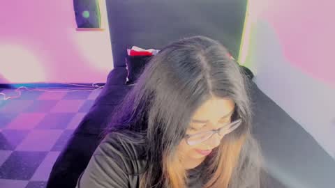Snapshot of devilfox29 chatting on January 18, 10:28 pm L I NA online show from January 18, 10:28 pm