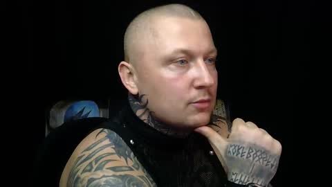 Snapshot of devilwithtats chatting on March 6, 9:50 am Lucian online show from March 6, 9:50 am