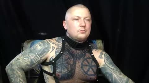 Snapshot of devilwithtats chatting on March 8, 11:58 am Lucian online show from March 8, 11:58 am