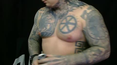 Snapshot of devilwithtats chatting on March 27, 11:21 am Lucian online show from March 27, 11:21 am