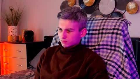 Snapshot of devin_ho chatting on February 11, 1:54 am devin_ho online show from February 11, 1:54 am