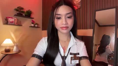 Devine Greyson online show from September 23, 6:55 pm