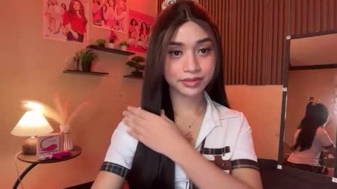 Devine Greyson online show from October 22, 8:47 am