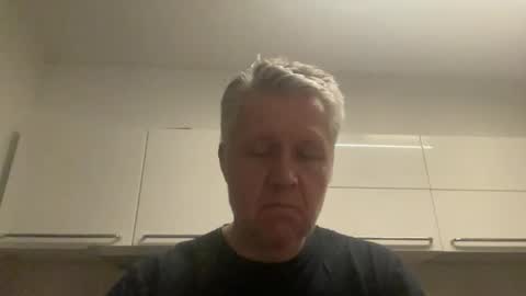 Snapshot of devon_nite chatting on April 18, 10:43 pm Devon online show from April 18, 10:43 pm