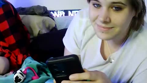 Snapshot of devykitten2018 chatting on April 7, 7:25 pm devykitten online show from April 7, 7:25 pm