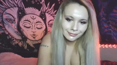 Snapshot of devyn_winter chatting on February 23, 9:45 pm devyn winter online show from February 23, 9:45 pm