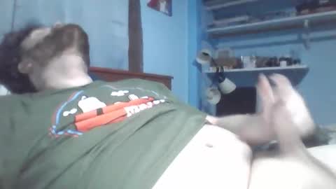 Snapshot of dew21469 chatting on April 3, 7:50 am dew21469 online show from April 3, 7:50 am