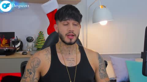 JULIAN online show from January 3, 11:44 pm