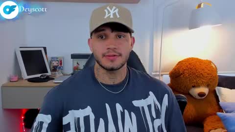 JULIAN online show from March 2, 8:50 pm