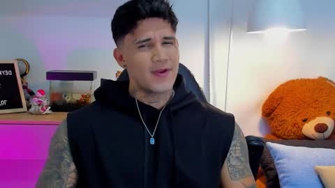 JULIAN online show from September 9, 10:42 pm