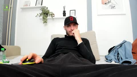 deymond_russo online show from April 1, 5:30 am