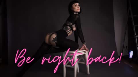 dgtlgrl online show from September 23, 12:19 pm