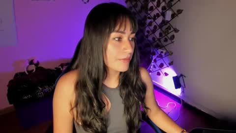 dhaniela naugthy online show from November 10, 7:57 pm