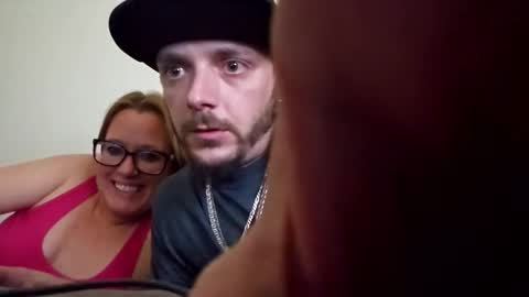 Snapshot of dharbison23 chatting on October 19, 5:35 pm dharbison23 online show from October 19, 5:35 pm