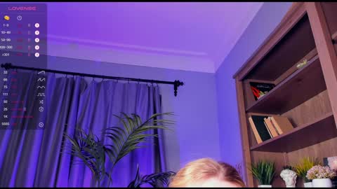 Snapshot of di_huny chatting on January 9, 3:36 am Arina online show from January 9, 3:36 am