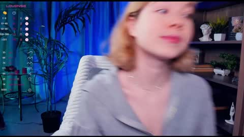 Snapshot of di_huny chatting on February 1, 9:29 pm Arina online show from February 1, 9:29 pm