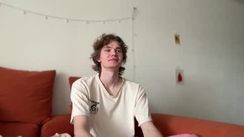 Di Alex online show from October 15, 8:36 am