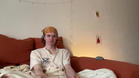 Snapshot of di_n_alex chatting on November 27, 9:55 am Di Alex online show from November 27, 9:55 am