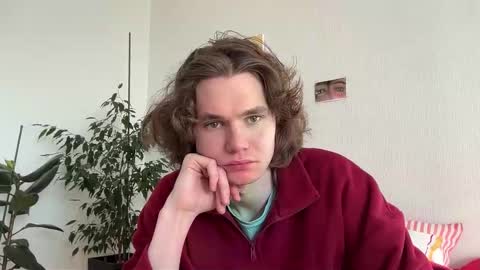 Snapshot of di_n_alex chatting on January 17, 9:36 am Di Alex online show from January 17, 9:36 am