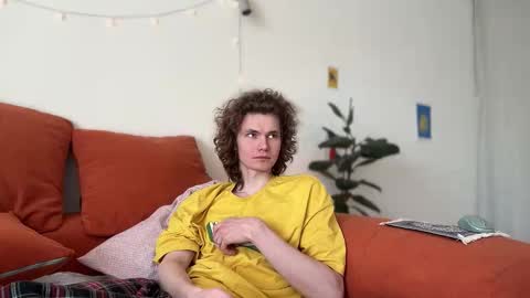 Di Alex online show from March 8, 9:02 am