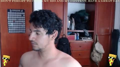 Snapshot of diamond_bruno chatting on February 9, 10:00 pm Bruno Diamond online show from February 9, 10:00 pm