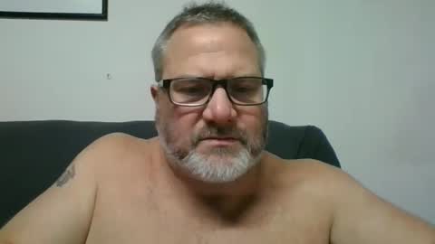 Snapshot of diamond_couple_82 chatting on January 11, 7:06 am diamond_couple_82 online show from January 11, 7:06 am
