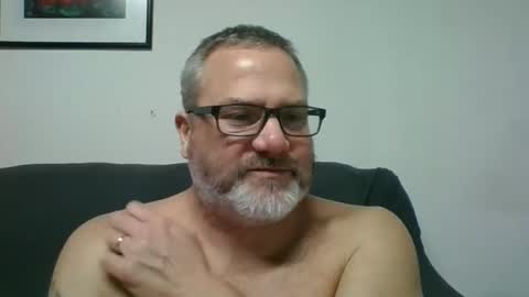 Snapshot of diamond_couple_82 chatting on January 13, 7:54 am diamond_couple_82 online show from January 13, 7:54 am