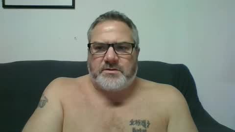 Snapshot of diamond_couple_82 chatting on February 7, 5:10 am diamond_couple_82 online show from February 7, 5:10 am