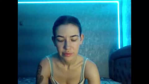 Diamond Dana online show from December 3, 8:29 pm